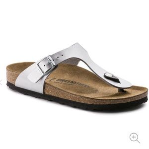 Gizeh Birkenstock’s.